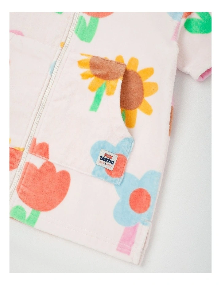 Sandy Hooded Towel in Happy Flower Print in Cream image 4