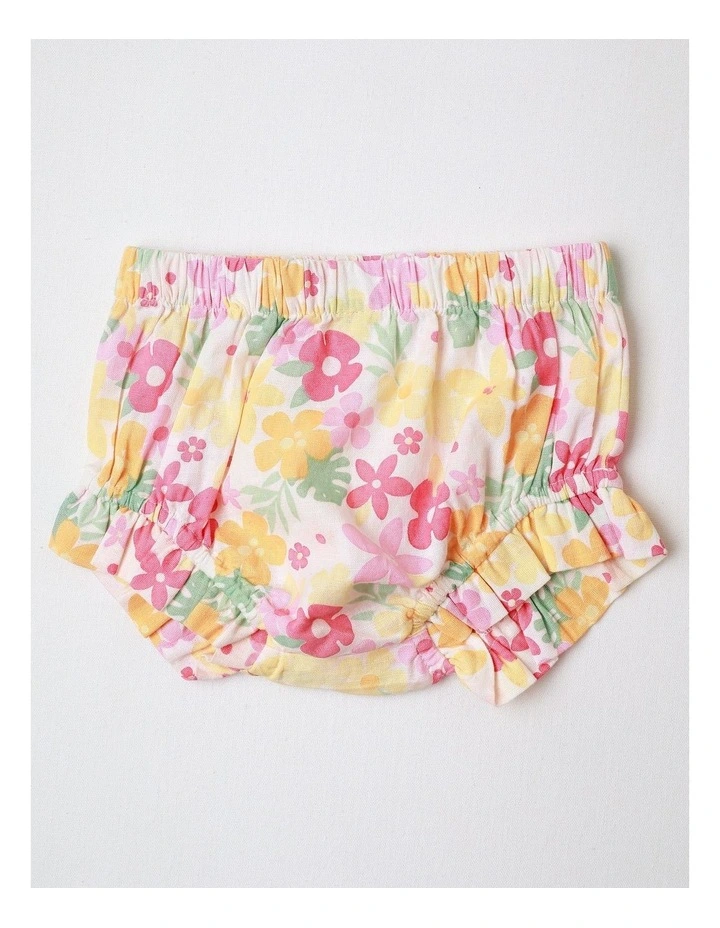 Flutter Sleeve Set in Multi image 4