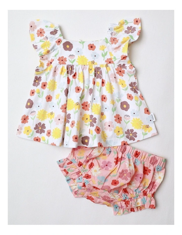 Flutter Sleeve Top Set in Multi image 1