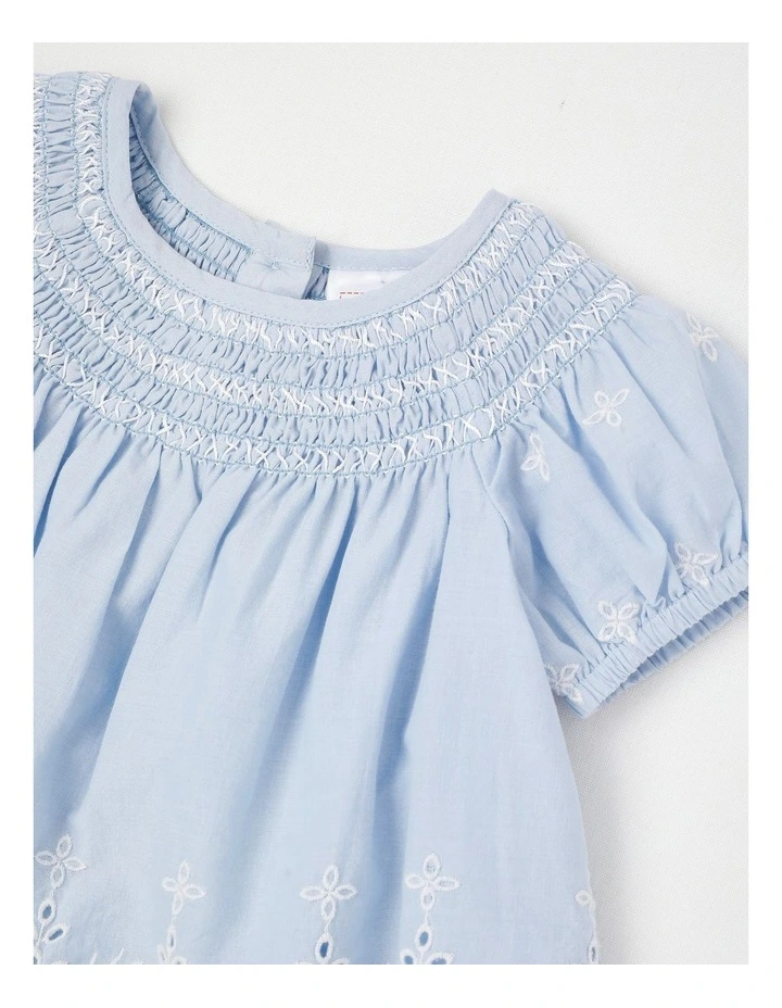 Broderie Set in Pale Blue image 4
