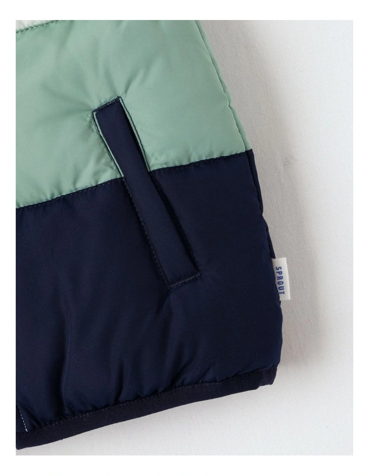 Color Blocked  Vest Assorted image 4