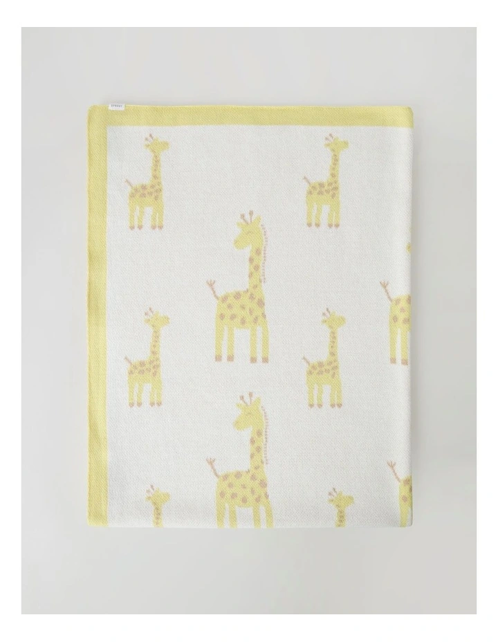 Newborn Giraffe Gift Box in Lemon image 3