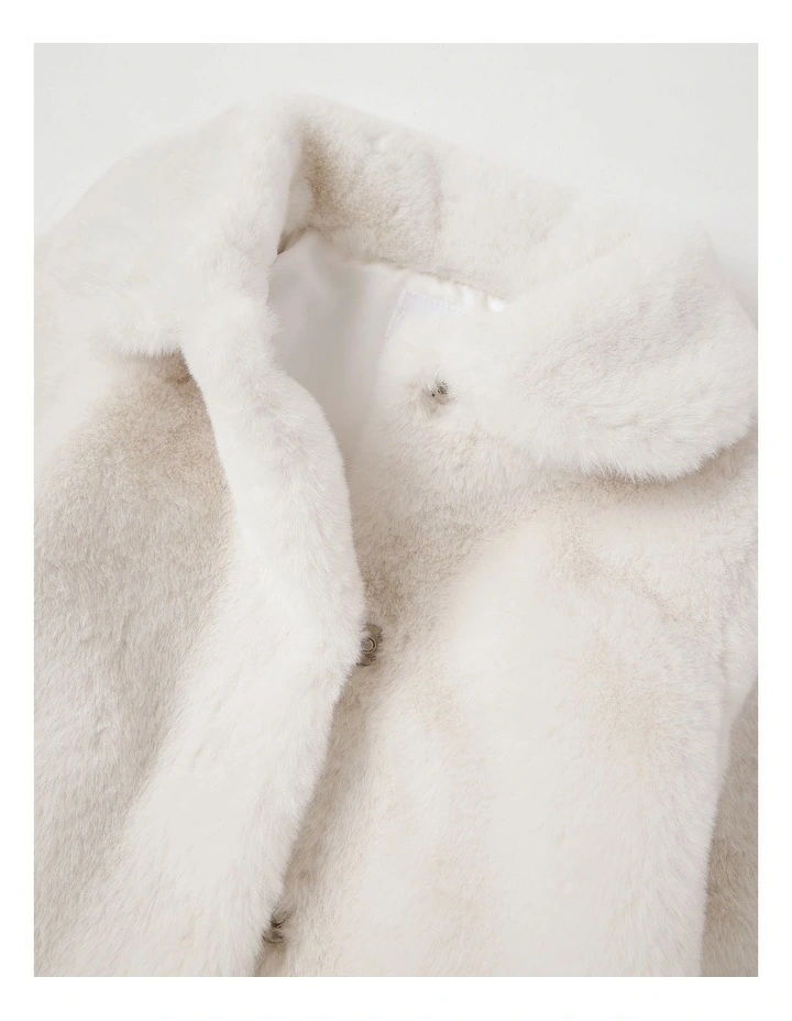Eva Fur Coat in Vanilla image 5