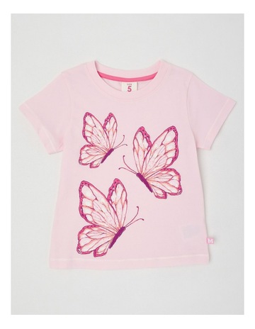 Pink colour