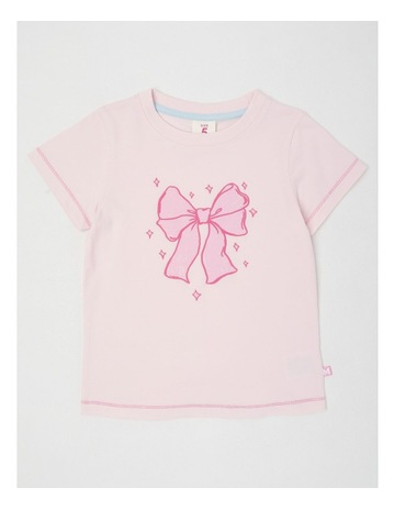 Pink colour