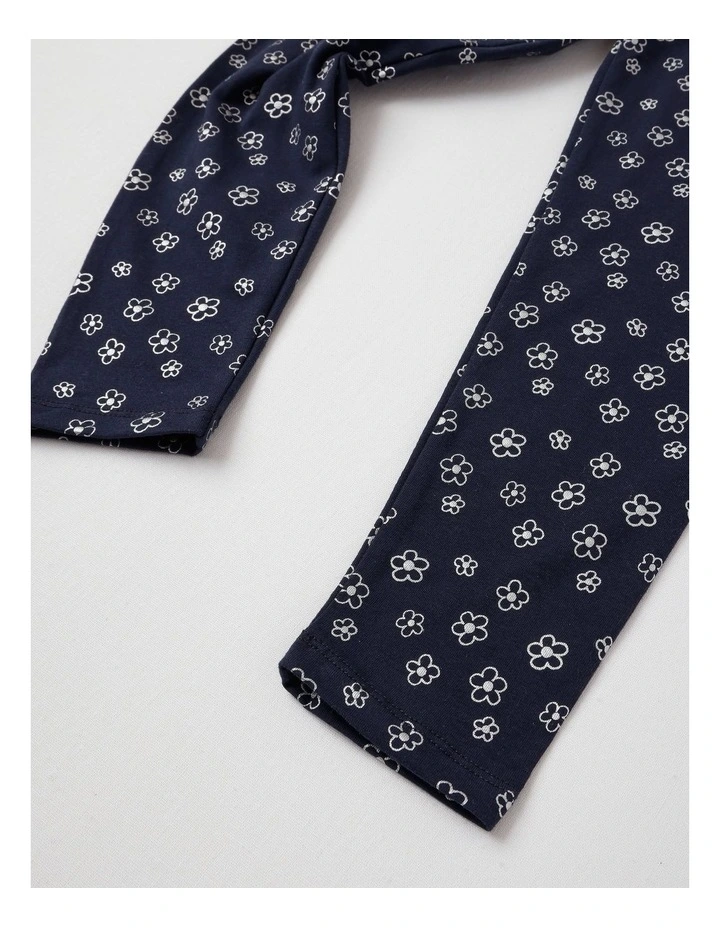 Essentials Metallic Legging in Daisy Aop/Navy image 4