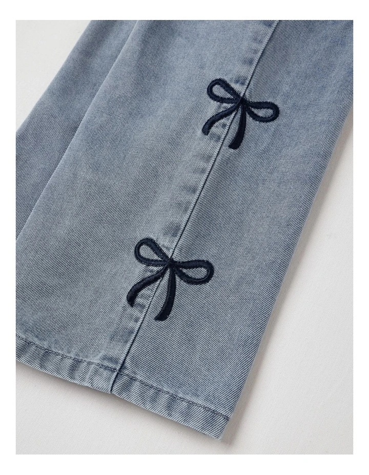 Wide Leg Jean w Bow in Light Wash image 4