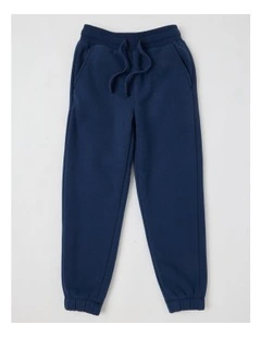 Essentials Trackpant in Navy
