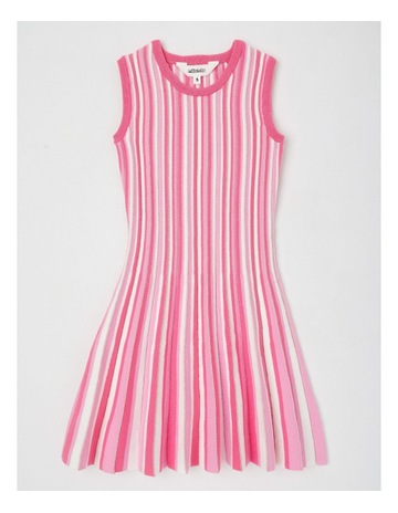 Pink colour