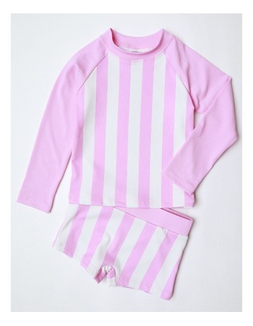 Pink colour