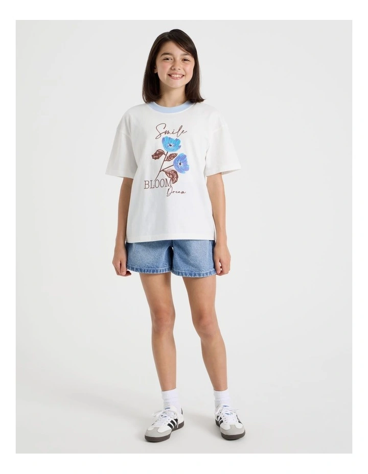 Oversized Tee with Smile Bloom Print in White image 2