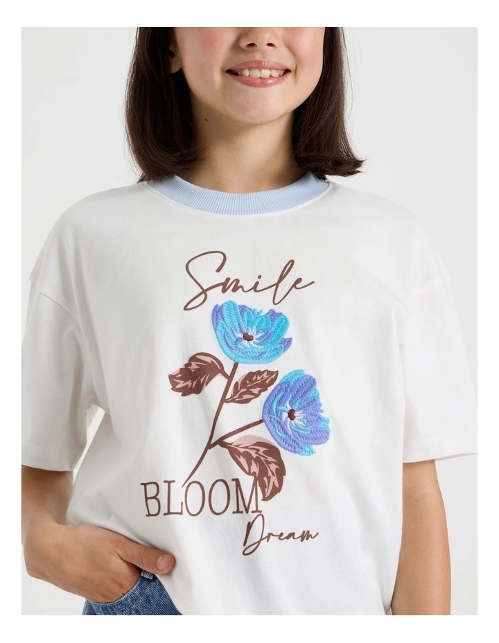 Oversized Tee with Smile Bloom Print in White image 3