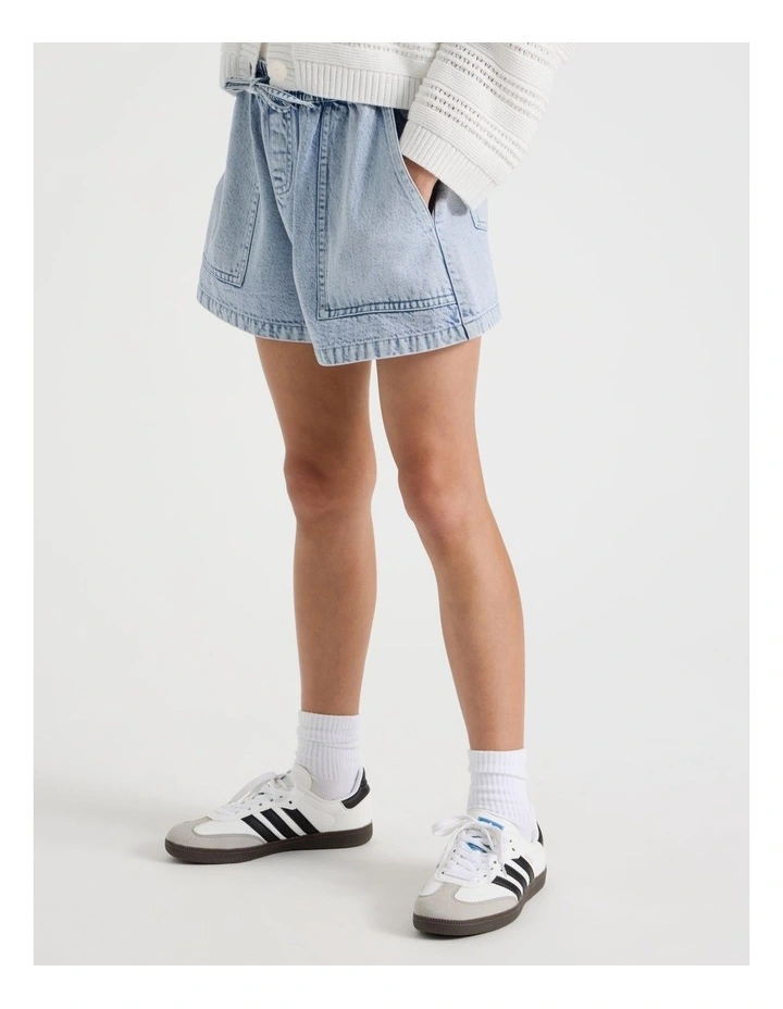 Lightweight Denim Short in Light Denim image 4