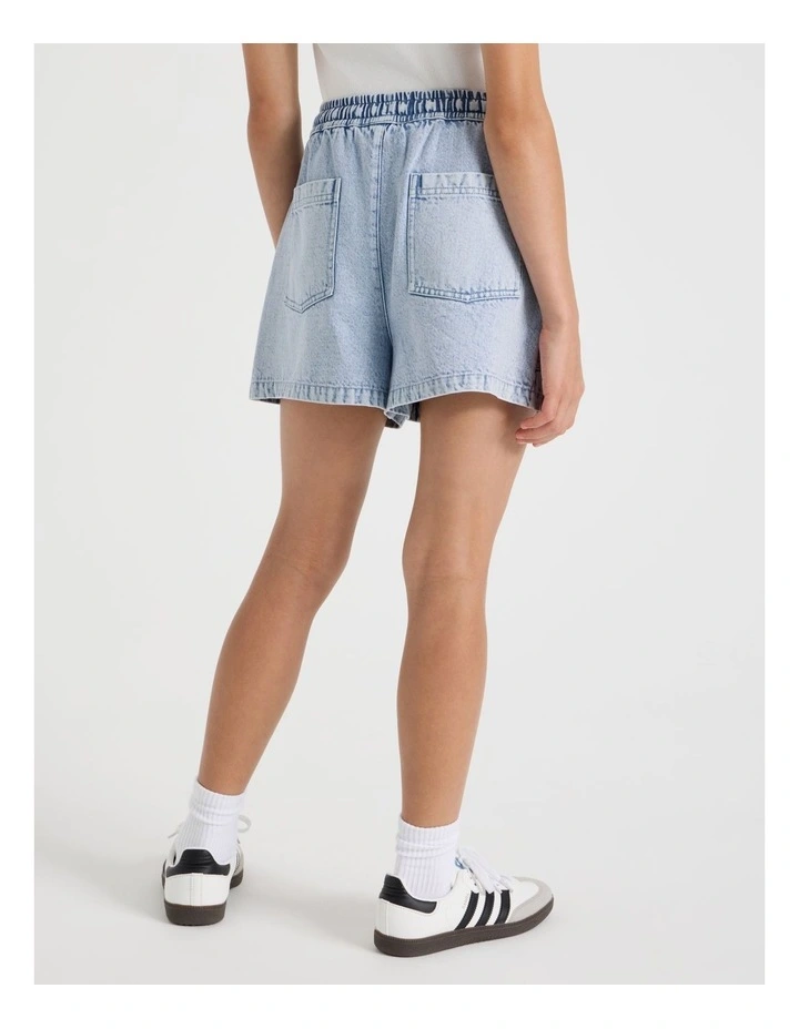 Lightweight Denim Short in Light Denim image 5