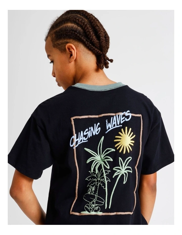 Graphic Tee in Black image 5