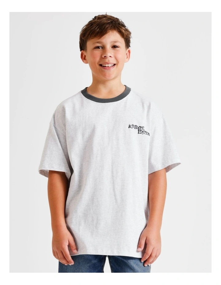 Graphic Tee in Grey image 2