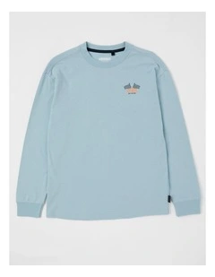 Long Sleeve Print Tee in Raceway in Light Blue
