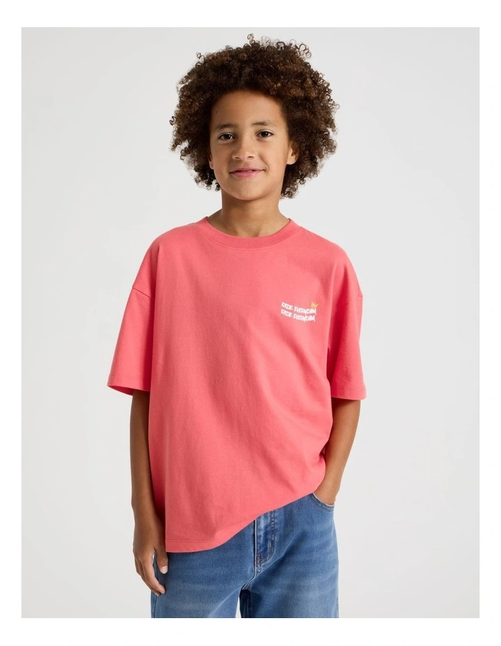 The Edit Short Sleeve Print Tee in Red Skate Print image 3
