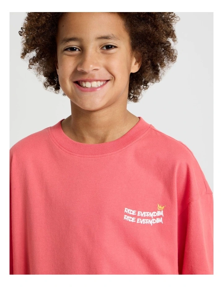 The Edit Short Sleeve Print Tee in Red Skate Print image 4