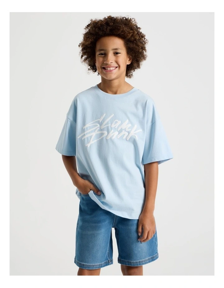 Short Sleeve Graphic Back Tee in Light Blue Slam Dunk Print image 1