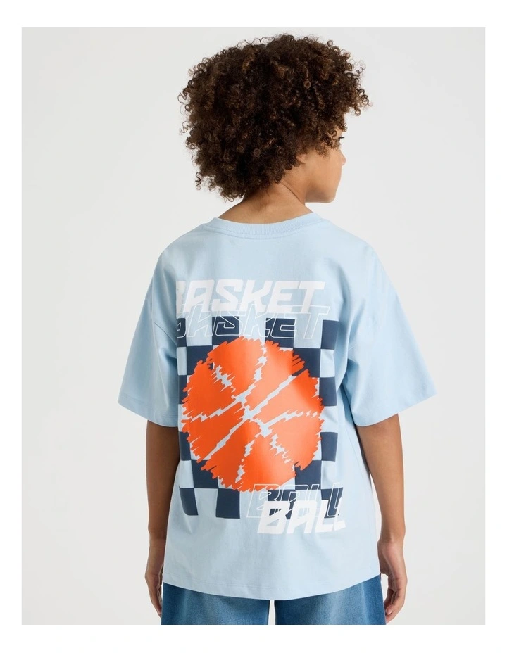 Short Sleeve Graphic Back Tee in Light Blue Slam Dunk Print image 4
