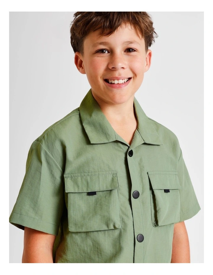 Utility Shirt in Khaki image 2
