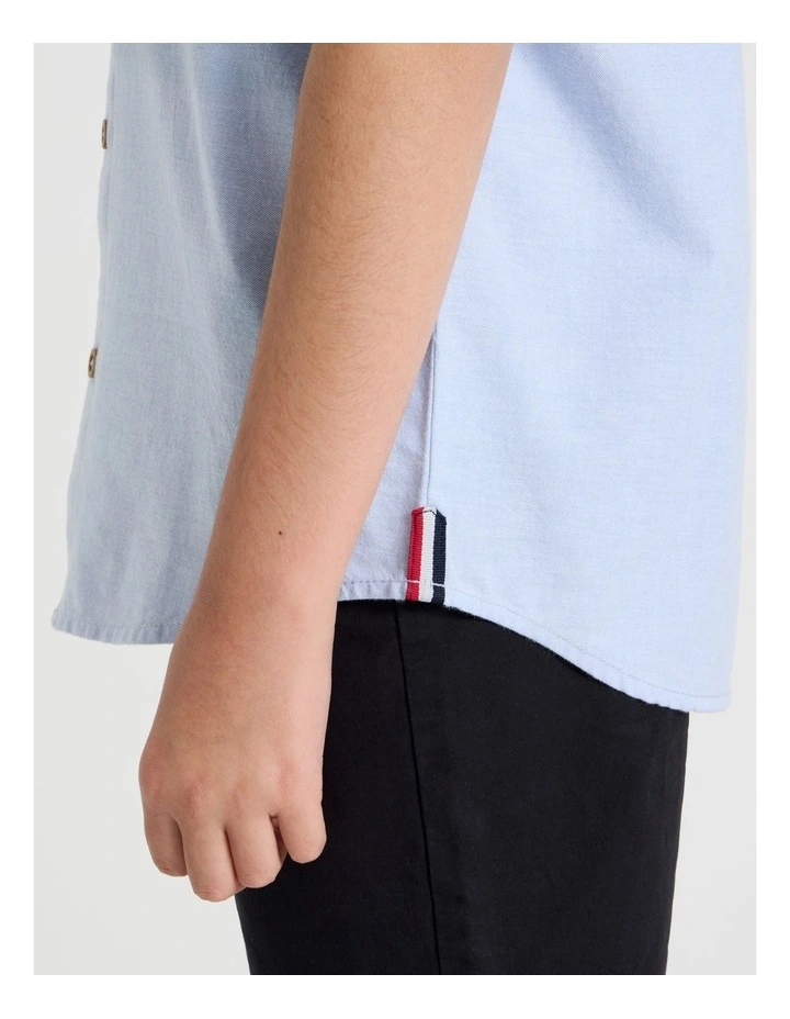 Short Sleeve Oxford Shirt in Blue image 4