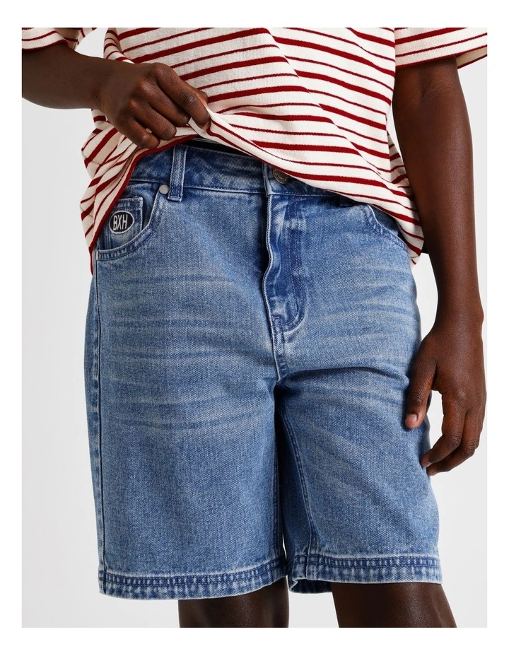 Baggy Denim Short in Mid Denim image 3
