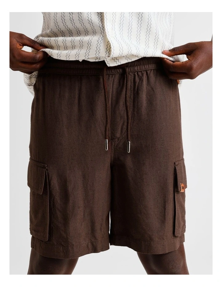 Linen Cargo Short in Brown image 4