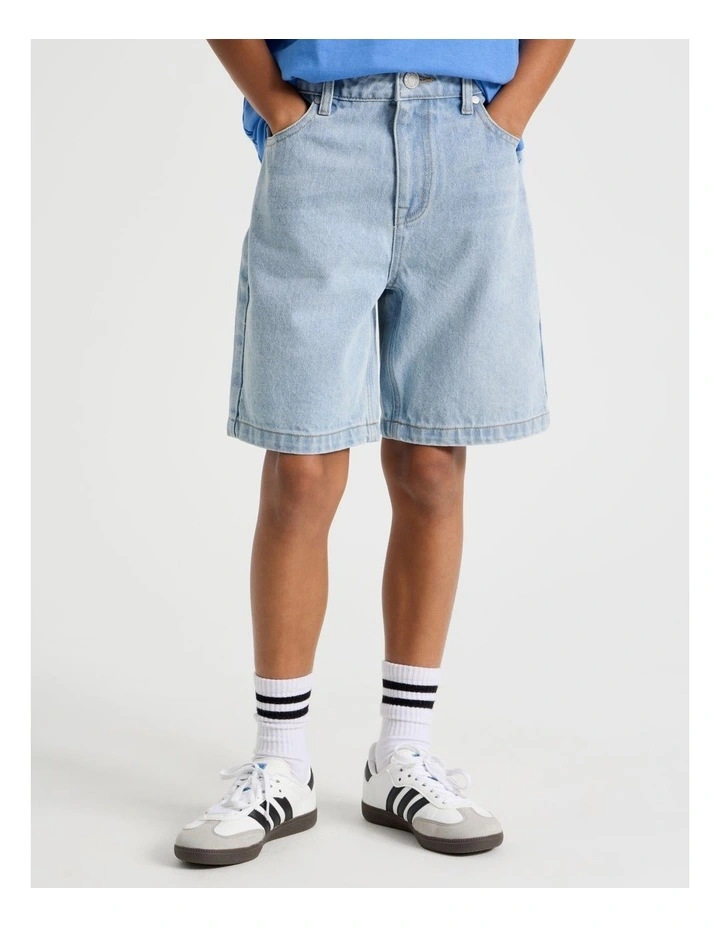 5 Pocket Baggy Denim Short in Light Denim image 1