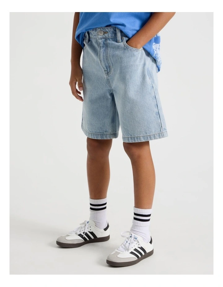 5 Pocket Baggy Denim Short in Light Denim image 3