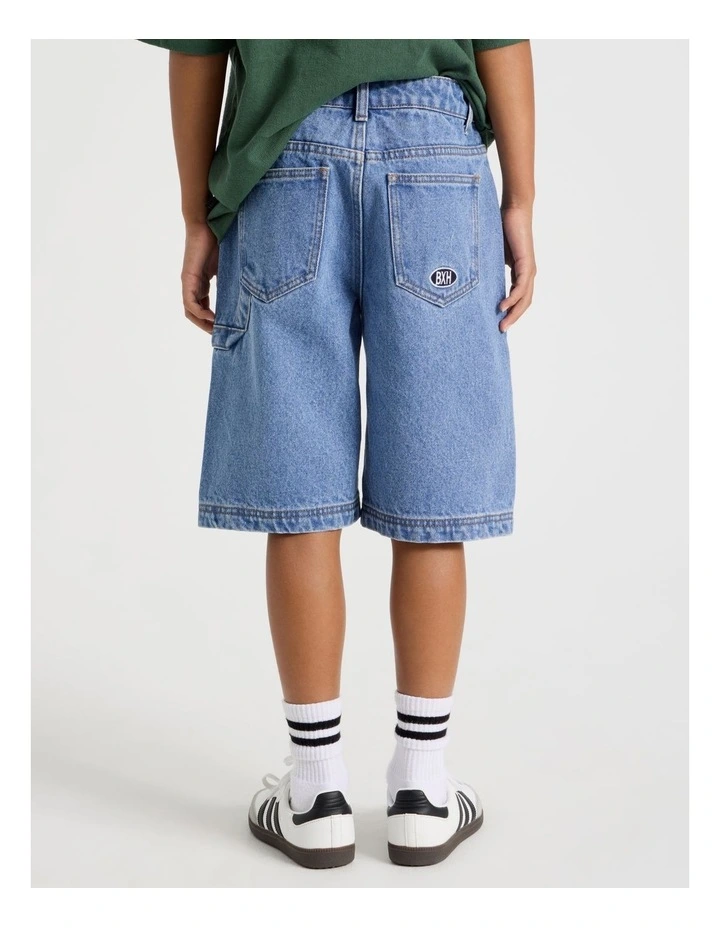 Denim Jort in Mid Denim image 5