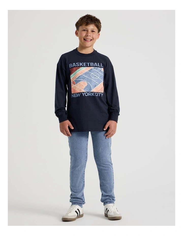 Skinny Jean in Mid Blue image 2