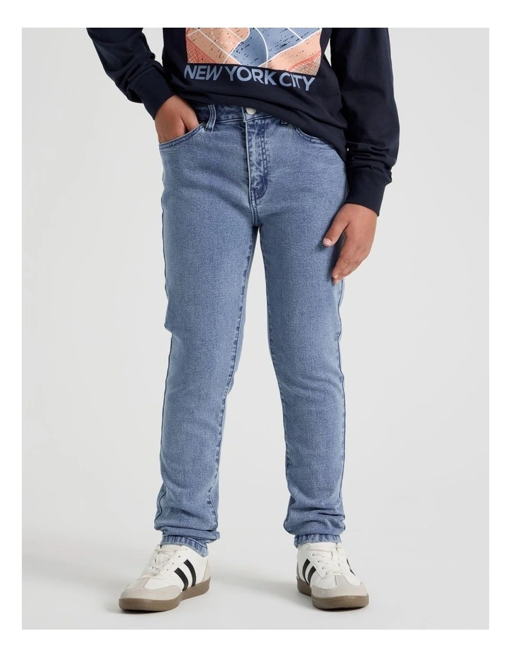 Skinny Jean in Mid Blue image 3