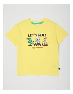 Essentials Short Sleeve Print Tee in Lets Roll Scooter in Animals/Yellow