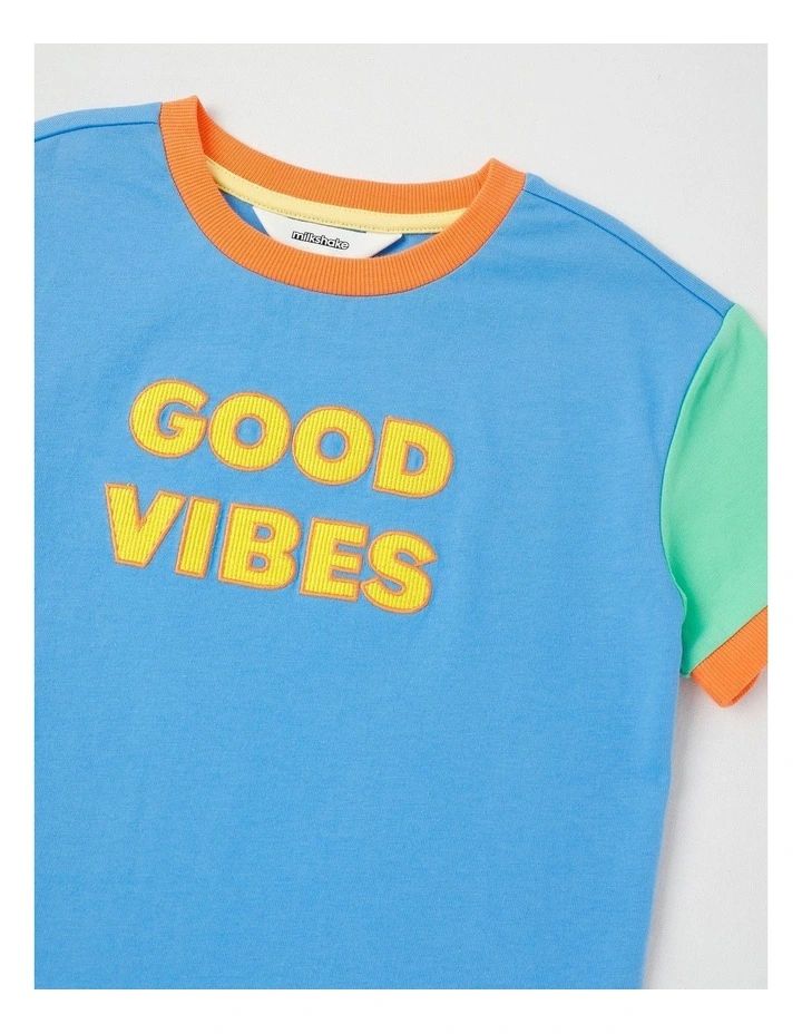 Short Sleeve Raglan Print Tee in Good Vibes/Blue & Green image 2