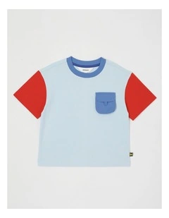 Short Sleeve Woven Pocket Tee in Blue/Red