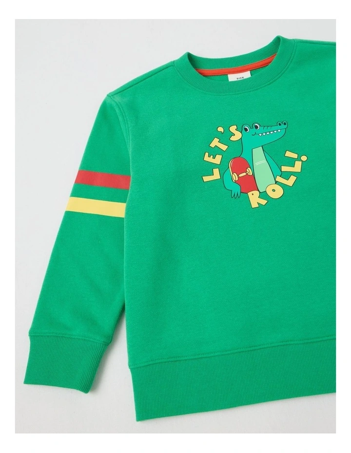 Essentials Crew Neck Sweat in Green image 2