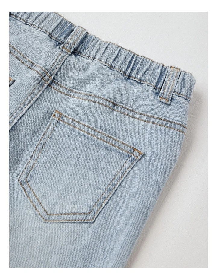 Denim Relaxed Fit Jean in Light Wash image 4