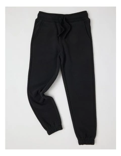 Essentials Trackpant in Black