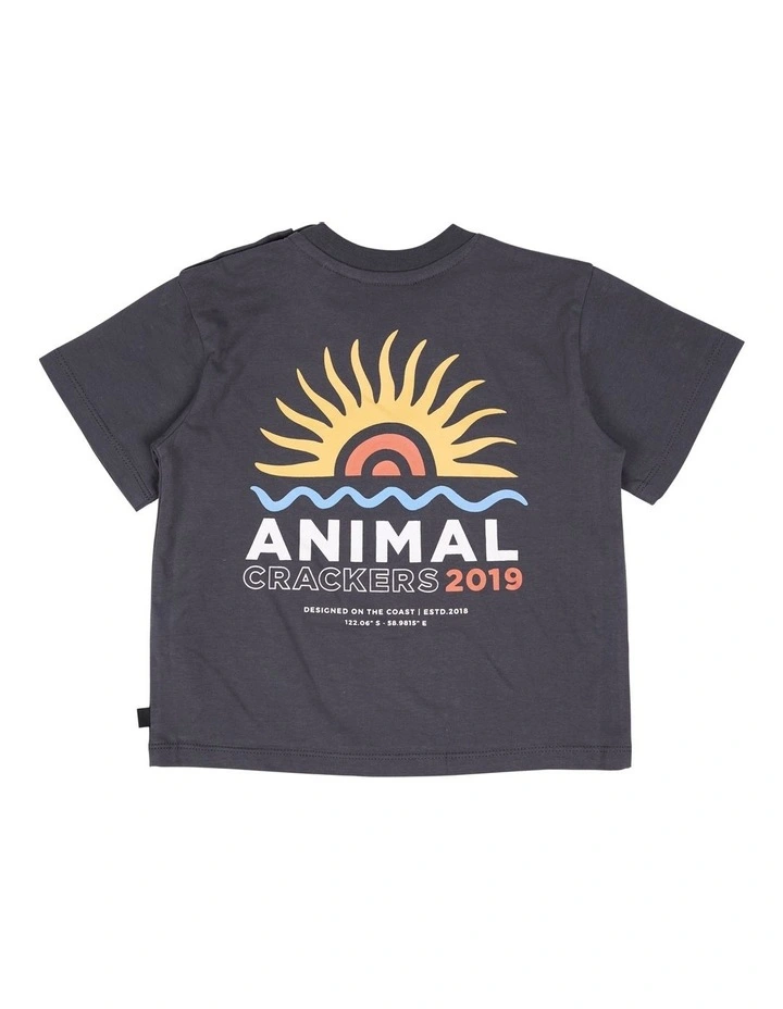 Ocean Rise Tee in Charcoal image 3