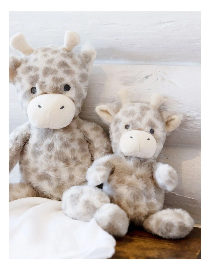 Savanna Giraffe Boxed Gift Set in Blue image 5