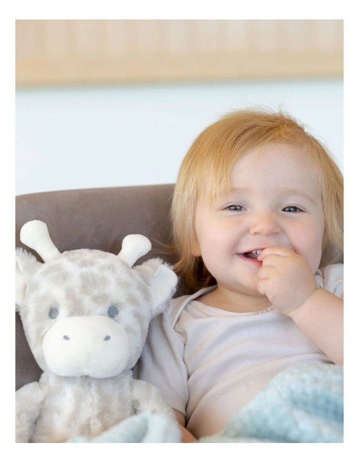 Savannah Giraffe Plush Toy & Blanket image 4