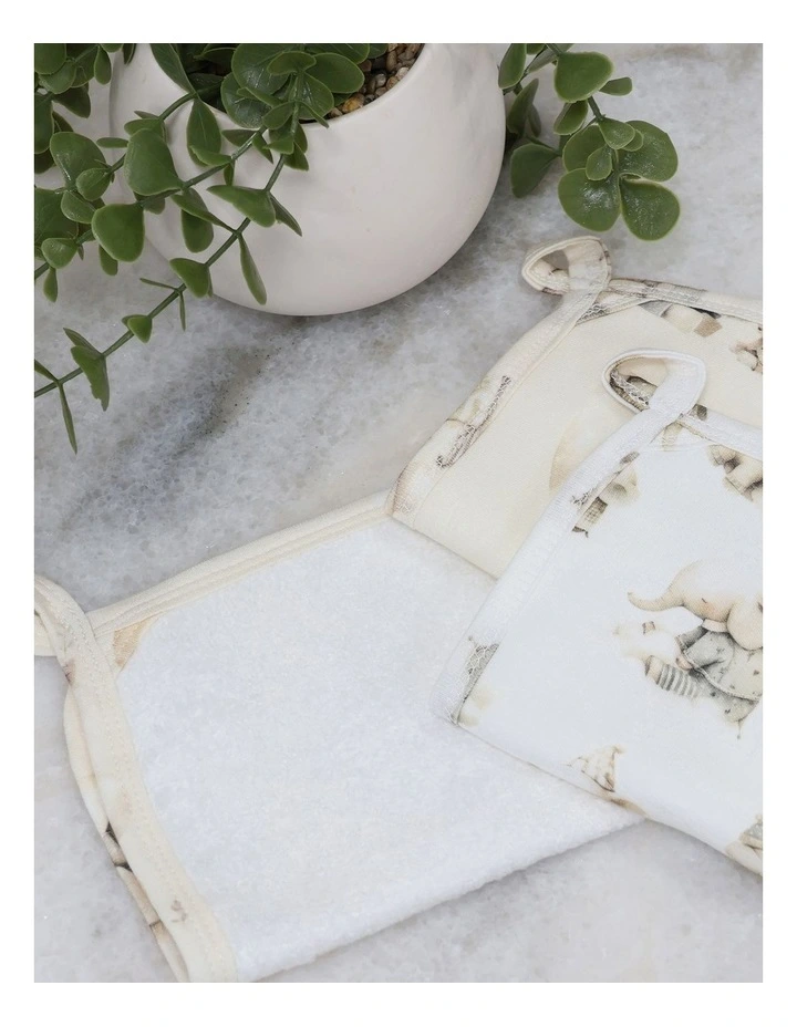 Elephant Bedtime Wash Cloths 3 Pack in Multi image 2