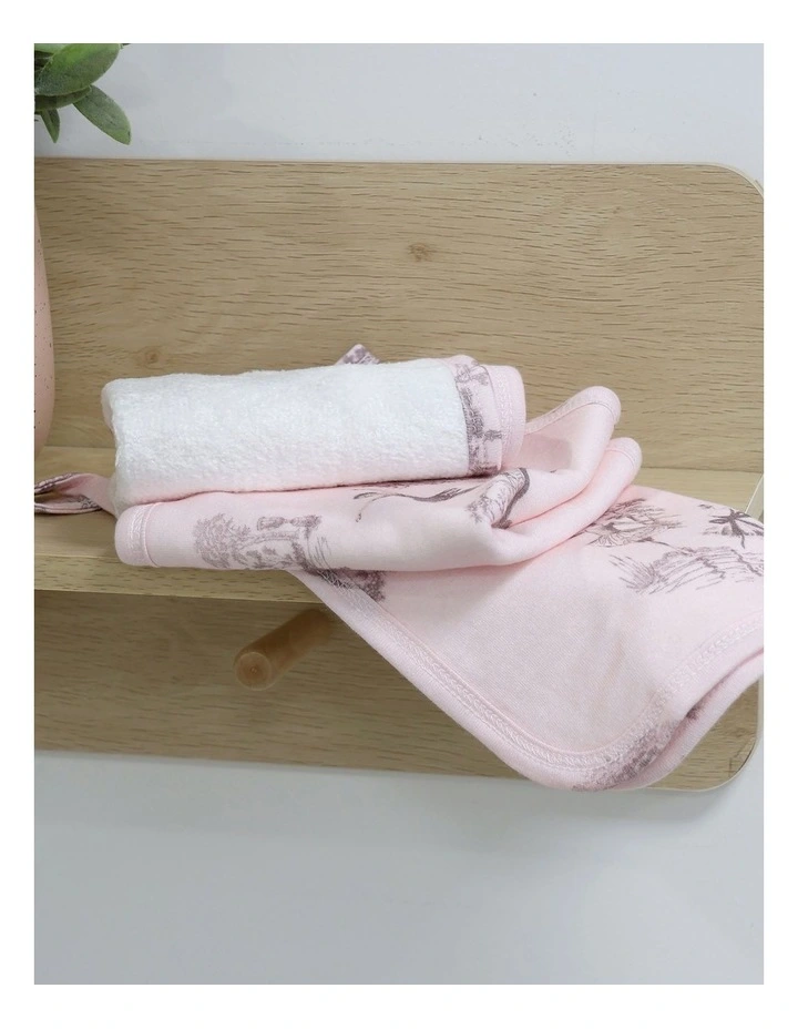Swan Lake Face Washers 3 Pack in Pink image 4