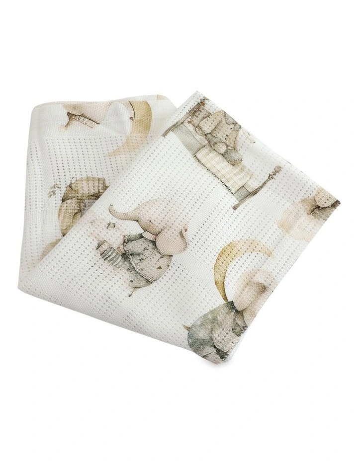 Peter Rabbit and Benjamin Bunny Cellular Blanket in White image 1