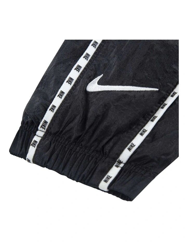 Light Weight Ripstock Jacket in Black image 3