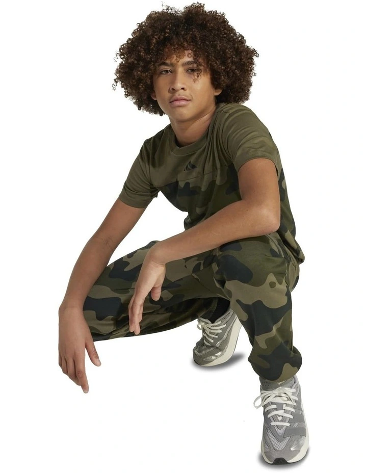 Seasonal Essentials Camo Cotton Tee in Green image 5