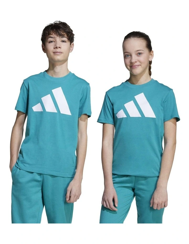 Essentials T-shirt in Green image 6
