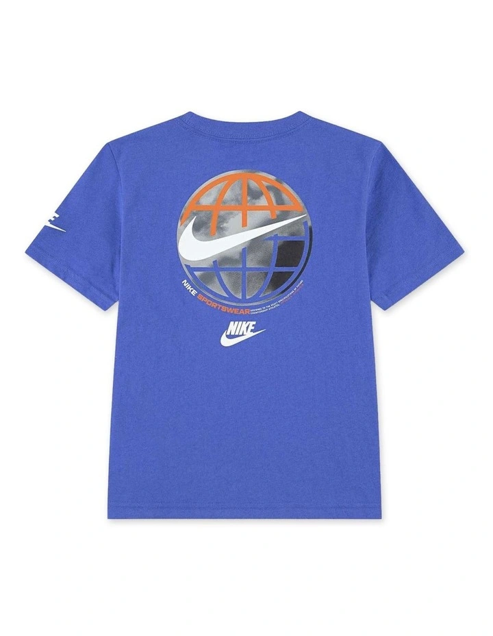 Sportswear Globe T-shirt in Blue image 2